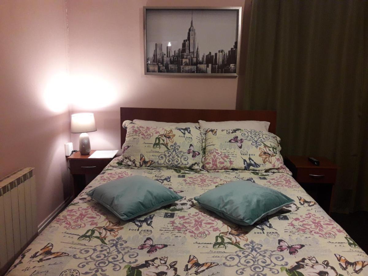 Hostal Torres Del Paine 2 ปุนตาอาเรนาส ภายนอก รูปภาพ